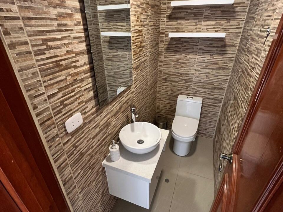 ec7a699c-dc2b-43d6-b41c-b59b1caa4731