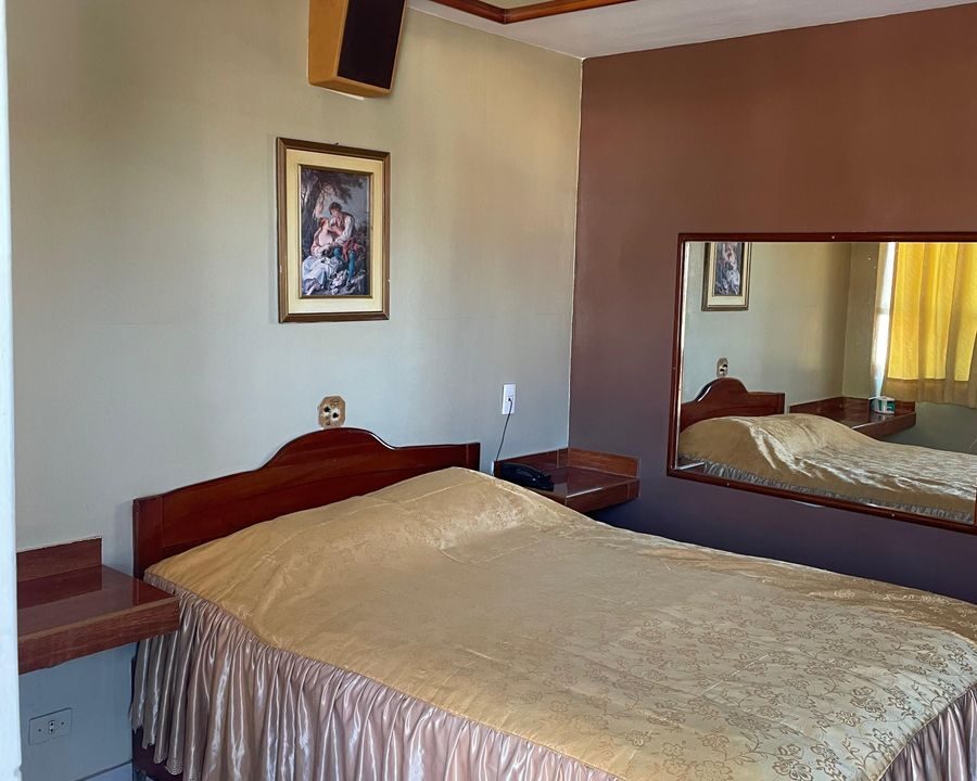 e0ff7dff-962a-49b5-9789-cdbe61a73de6_large